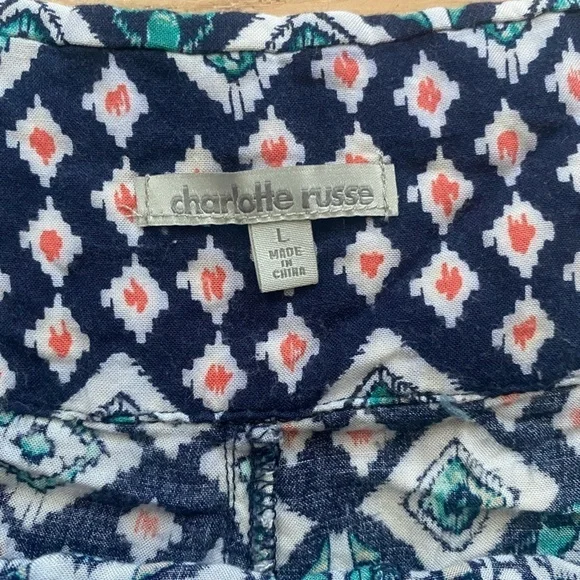 Charlotte Russe Printed Mosaic Booty Shorts with Pocket - Picture 6 of 7